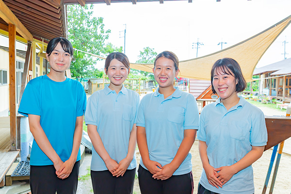 採用情報